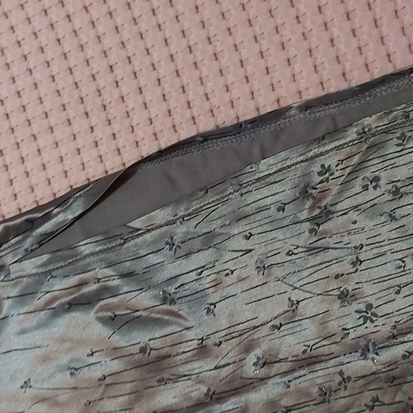 Woman's plus size set of two - Picture 9 of 14